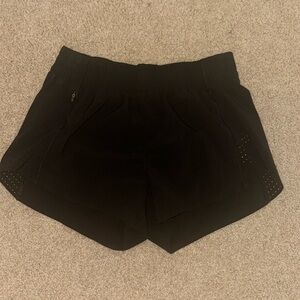 Athleta Hustle 3” Short in Black